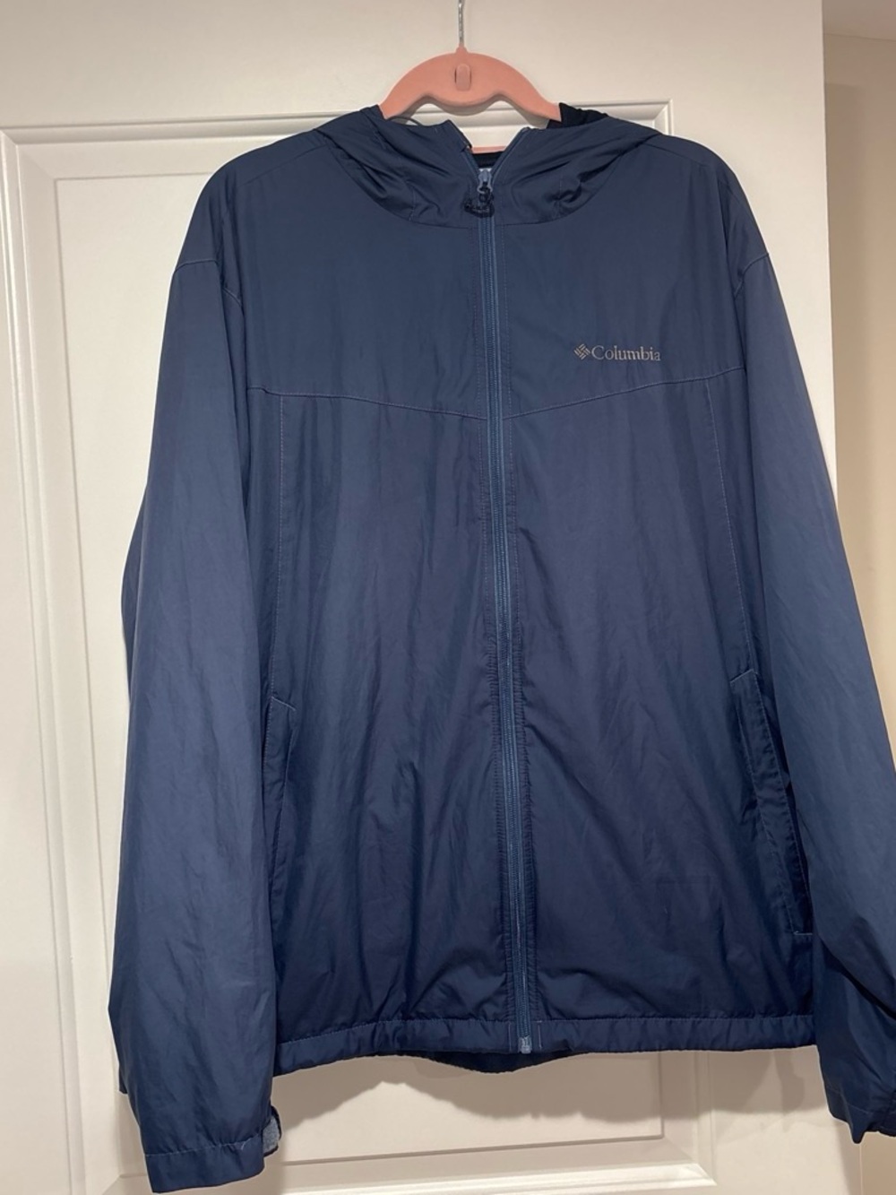 Columbia Men's Dark Navy Hooded Windbreaker Jacket